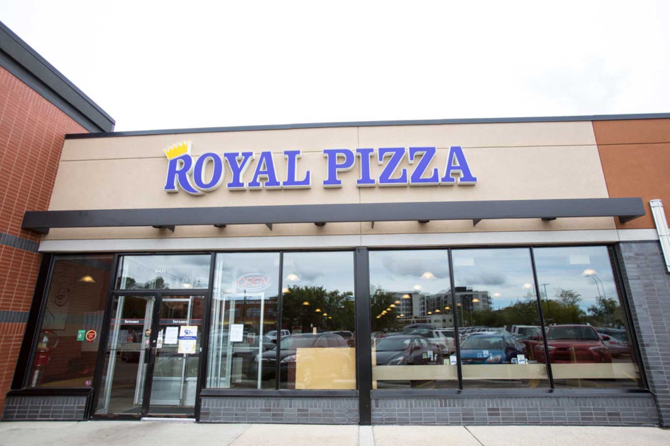 Royal Pizza Places Near Me